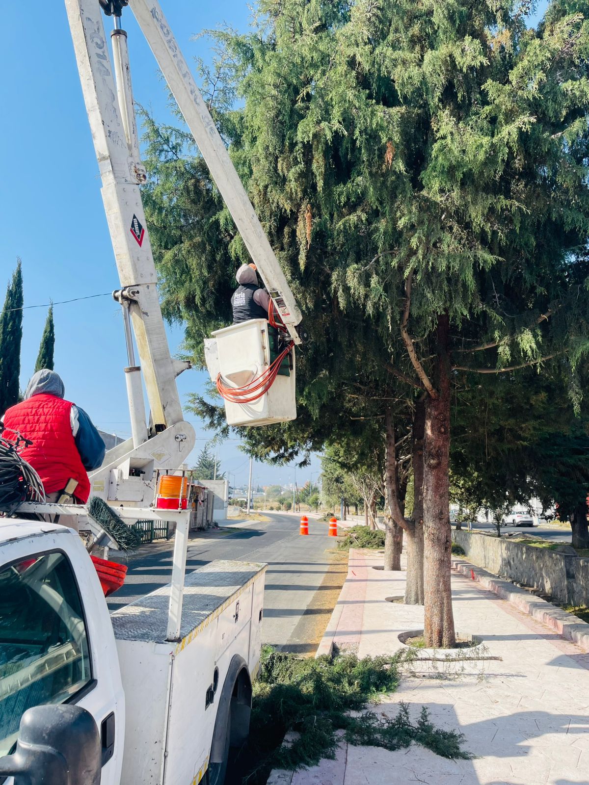 Brigadas de Servicios Municipales refuerzan labores diarias en beneficio de Huamantla